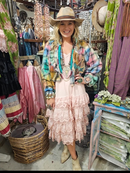 A Rare Bird Dresses & Skirts - A RARE BIRD Boho Pink Ruffled Lace Midi Dress